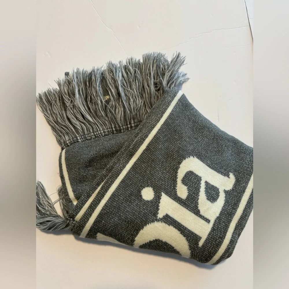 Columbia Fringed Lodge Scarf Large Logo Thick Double Sided Graphic Unisex